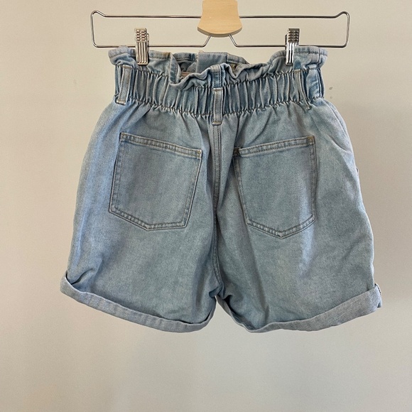 Oak + Fort Elastic Waist Jean Shorts Light Wash - Picture 2 of 3